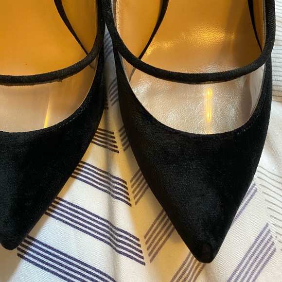 Valentino Garavani Black Velvet Pumps With PVC Trim. - Picture 3 of 9